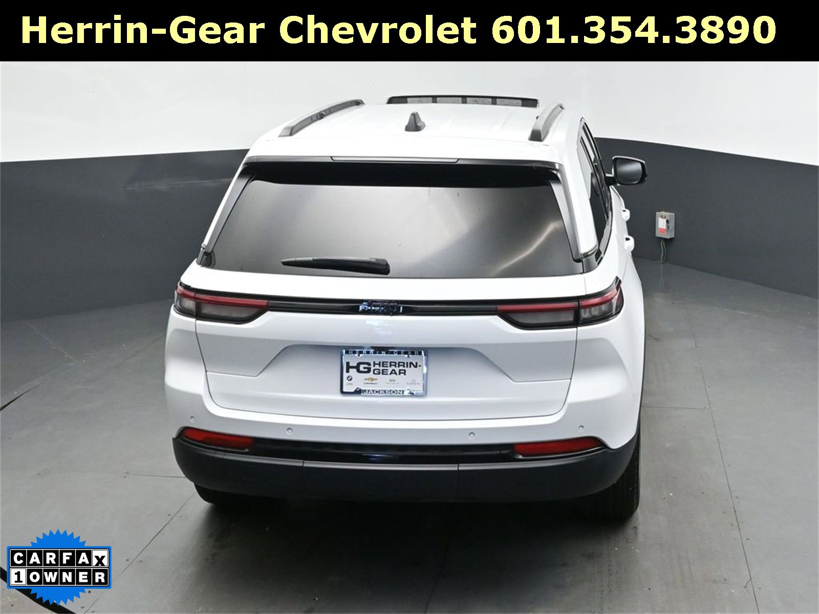Used 2025 Jeep Grand Cherokee Altitude image 34