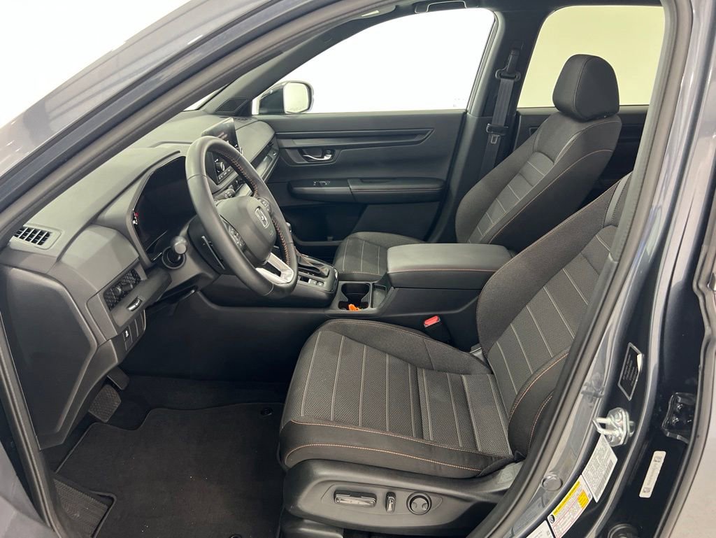 Used 2025 Honda CR-V Sport image 16