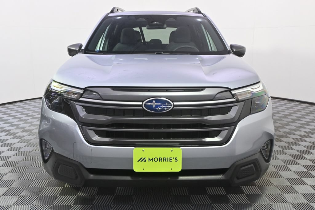 Used 2025 Subaru Forester Premium AWD/4WD image 10