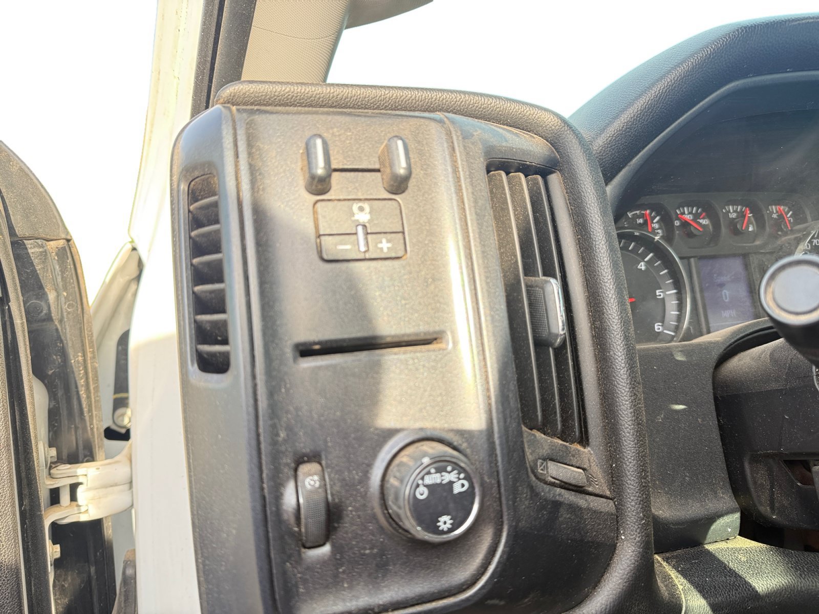 Used 2019 Chevrolet Silverado 3500 W/T w/ Snow Plow Prep Package AWD/4WD image 17