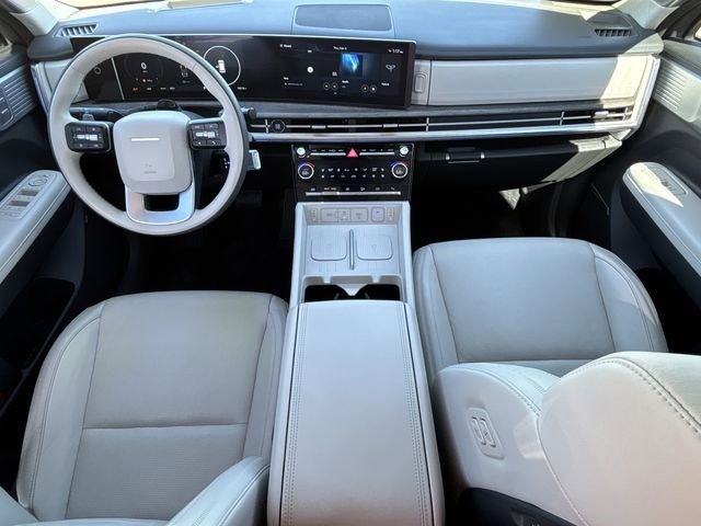 Used 2024 Hyundai Santa Fe Calligraphy image 11