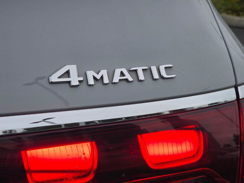 Used 2024 Mercedes-Benz GLS 450 4MATIC image 35