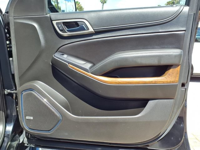 Used 2019 GMC Yukon Denali w/ Denali Ultimate Black Edition AWD/4WD image 26