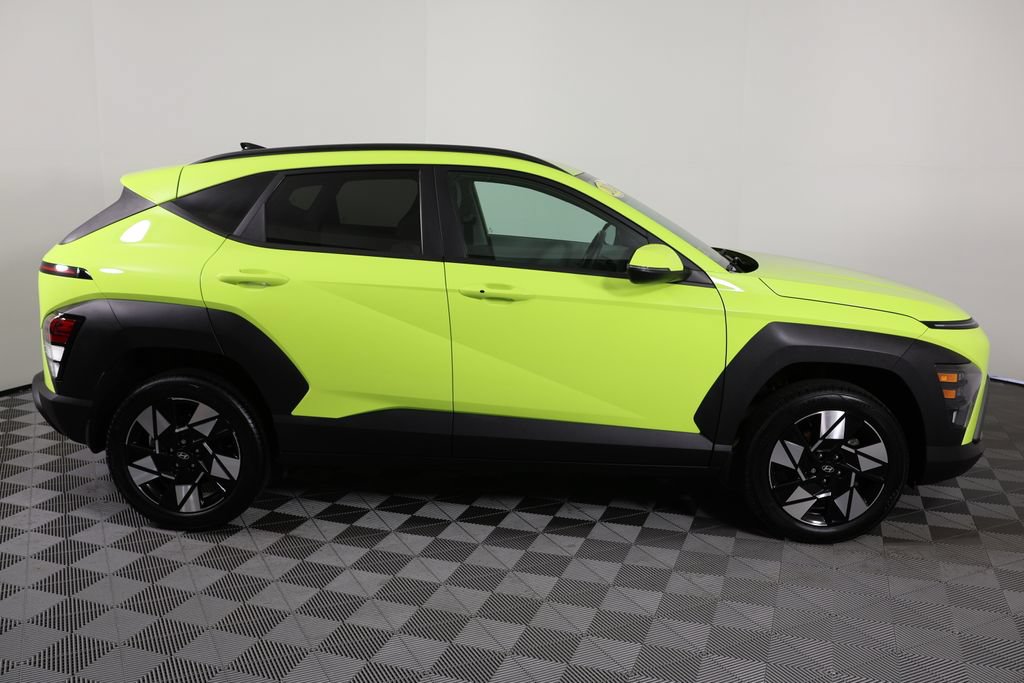 Used 2024 Hyundai Kona SEL AWD/4WD image 9