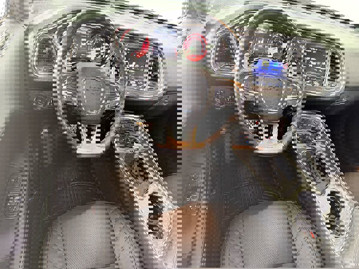 Used 2015 Dodge Challenger SRT Hellcat image 22