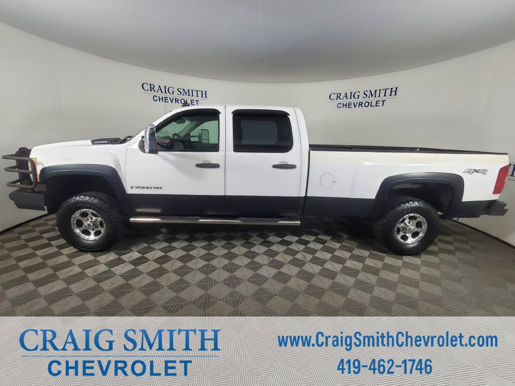 Used 2008 Chevrolet Silverado 2500 W/T AWD/4WD image 2