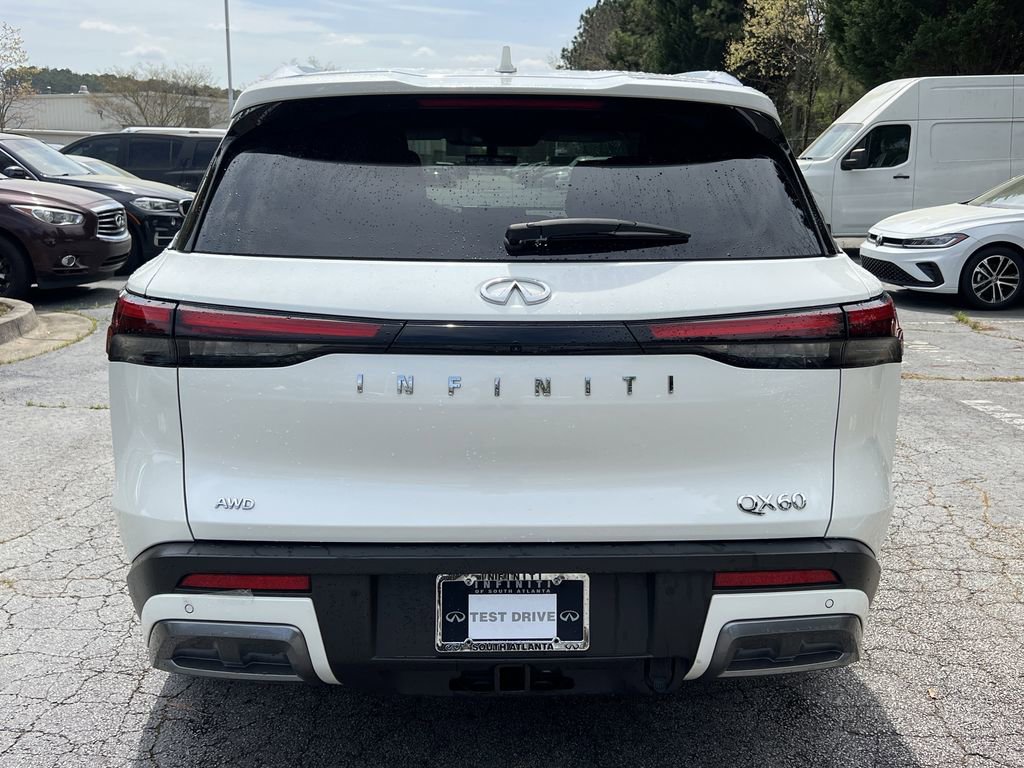 Used 2025 INFINITI QX60 Sensory w/ Vision Package image 4