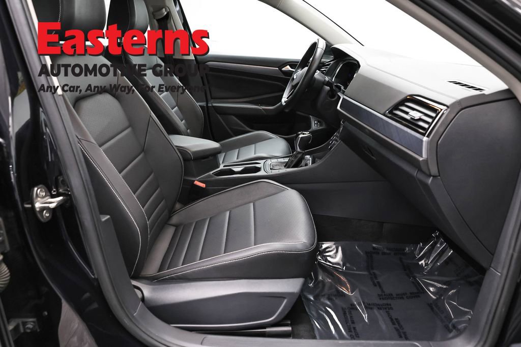 Used 2024 Volkswagen Jetta SE FWD image 23