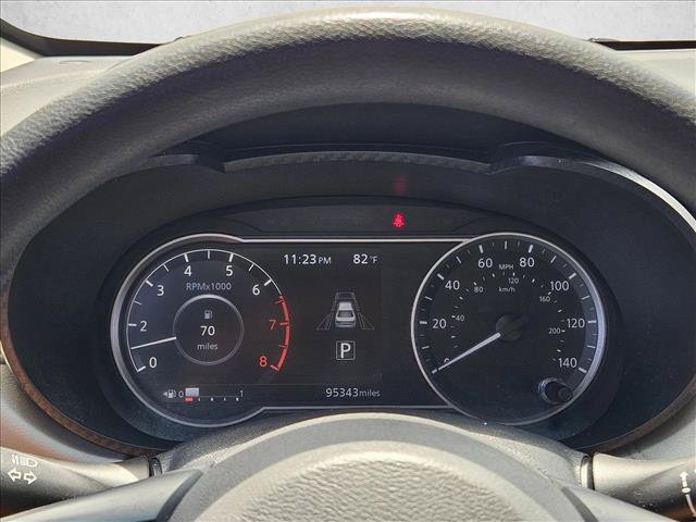 Used 2021 Nissan Versa SV FWD image 10