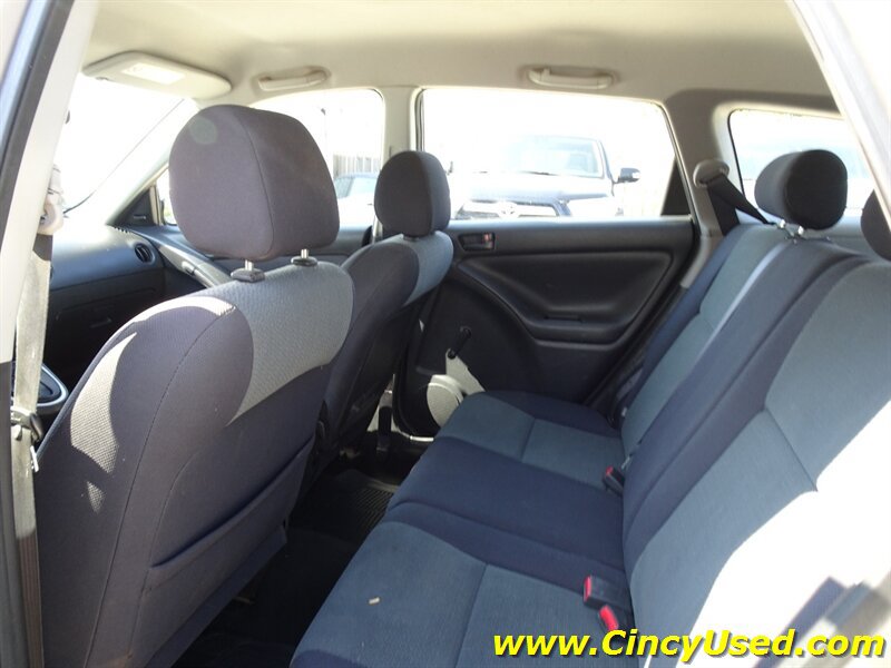 Used 2003 Toyota Matrix AWD image 12