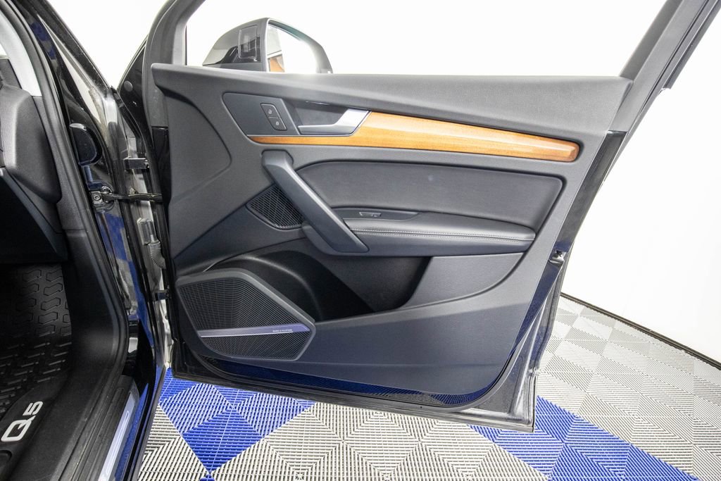 Used 2023 Audi Q5 2.0T Premium Plus w/ Premium Plus Package image 15