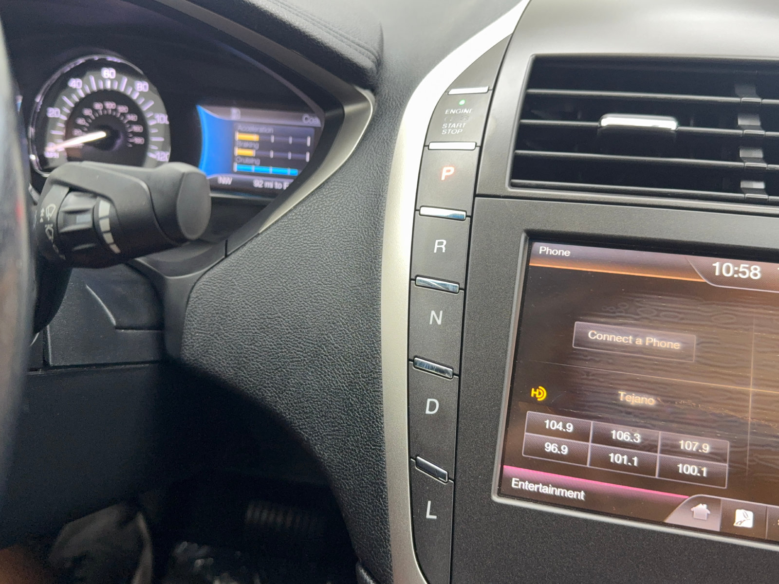 Used 2016 Lincoln MKZ Hybrid w/ Equipment Group 500A Select FWD image 25
