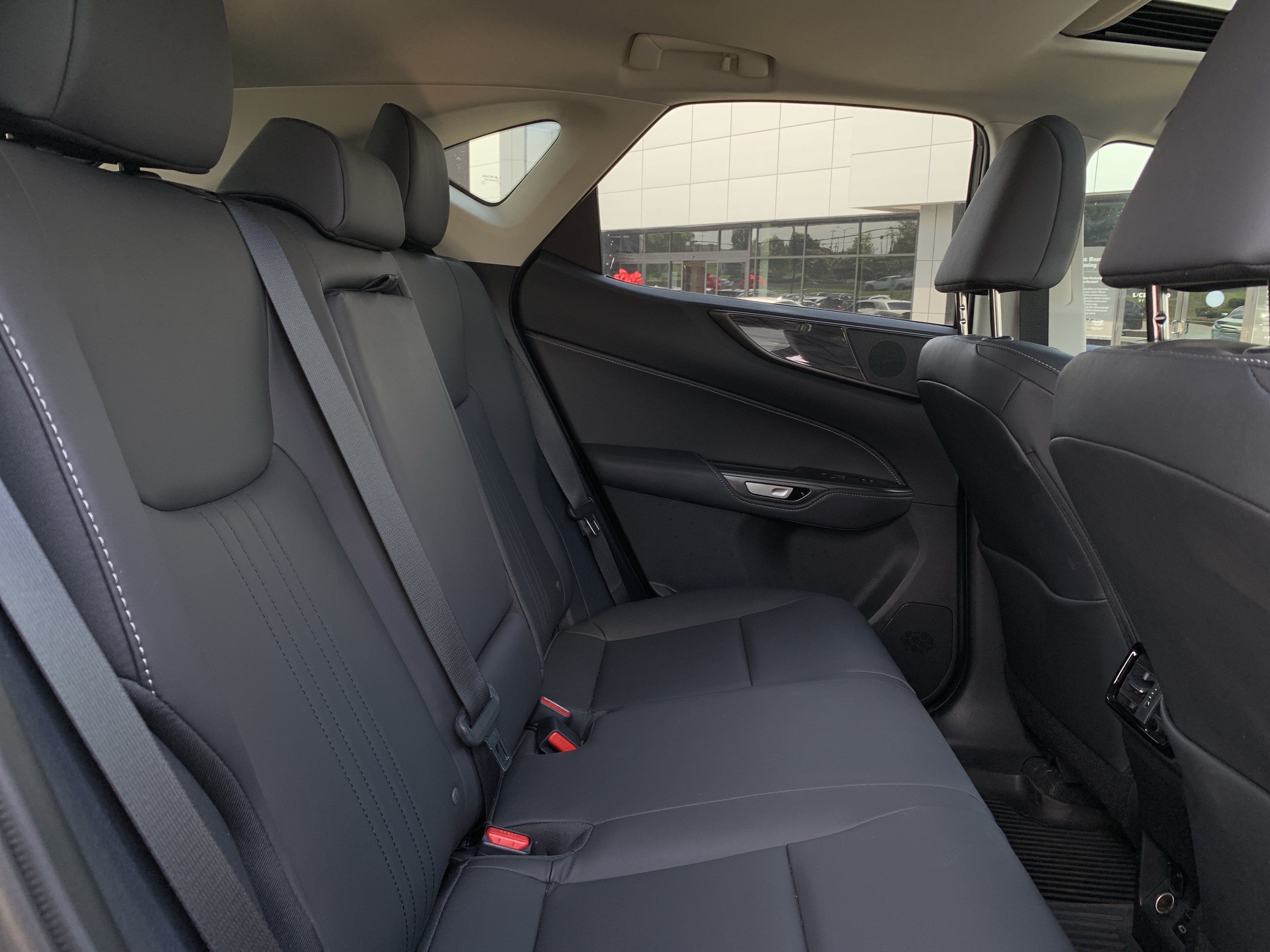 Used 2025 Lexus NX 250 FWD w/ Accessory Package (2T) image 33