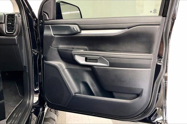 Used 2024 Ford Ranger Lariat w/ FX4 Off-Road Package image 27