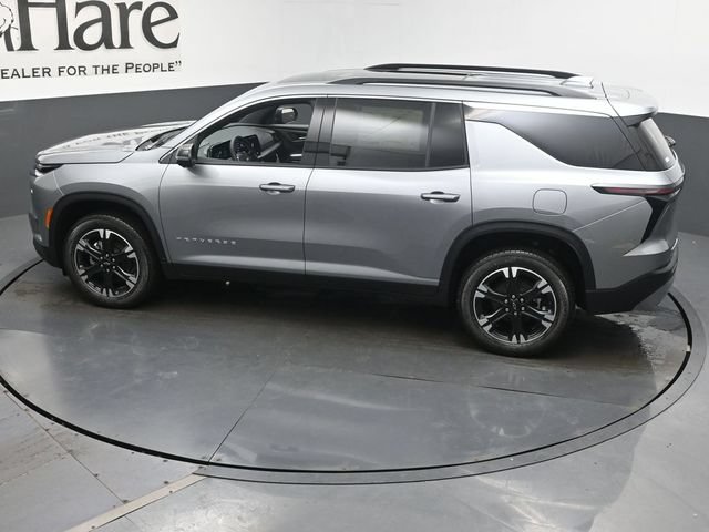 New 2027 Chevrolet Traverse LT w/ Sun and Wheel Package FWD image 22