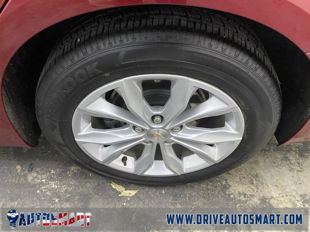 Used 2021 Chevrolet Malibu LT image 24