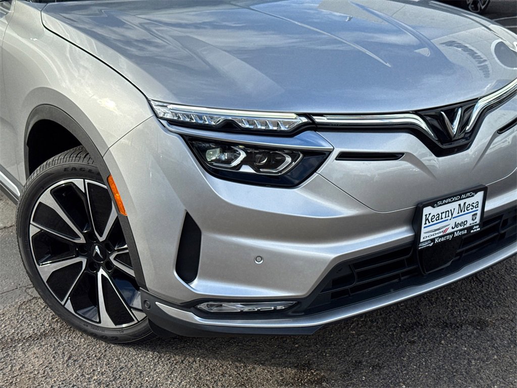 New 2025 VinFast VF 8 Plus image 6