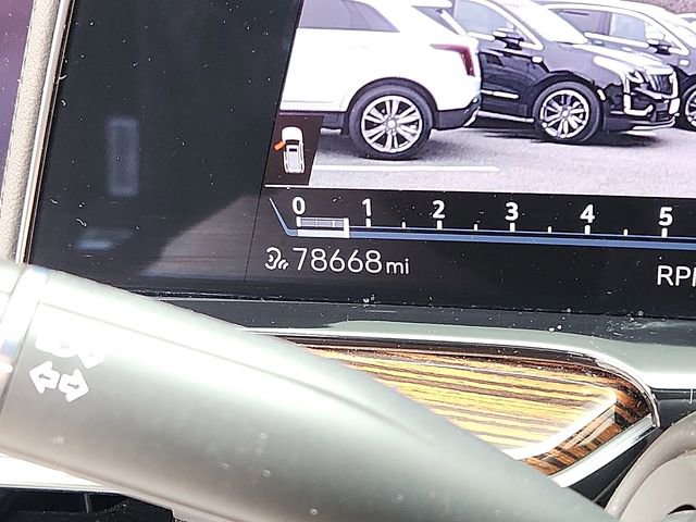 Used 2023 Cadillac Escalade Luxury image 19