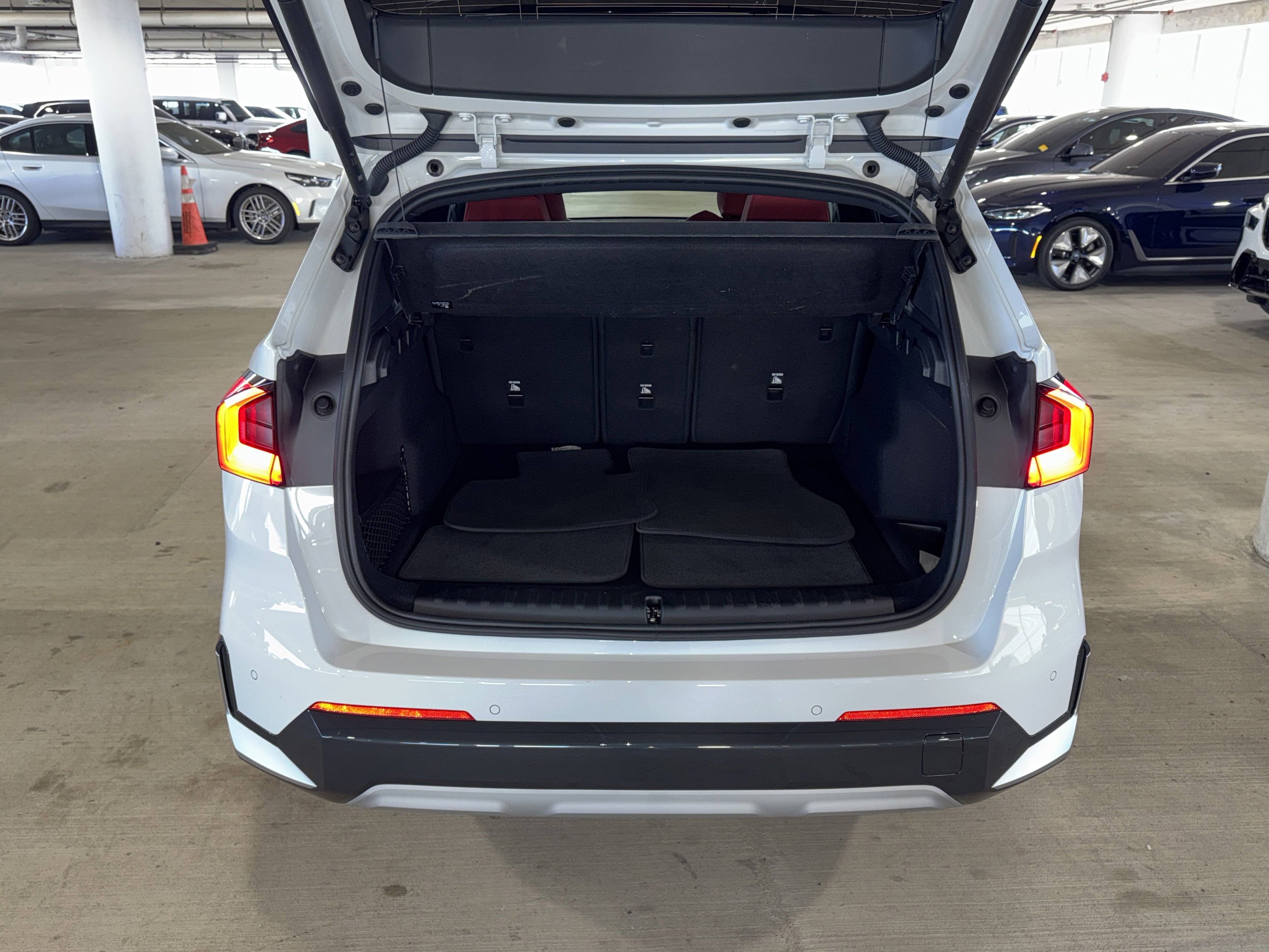 Used 2025 BMW X1 xDrive28i w/ Convenience Package image 13