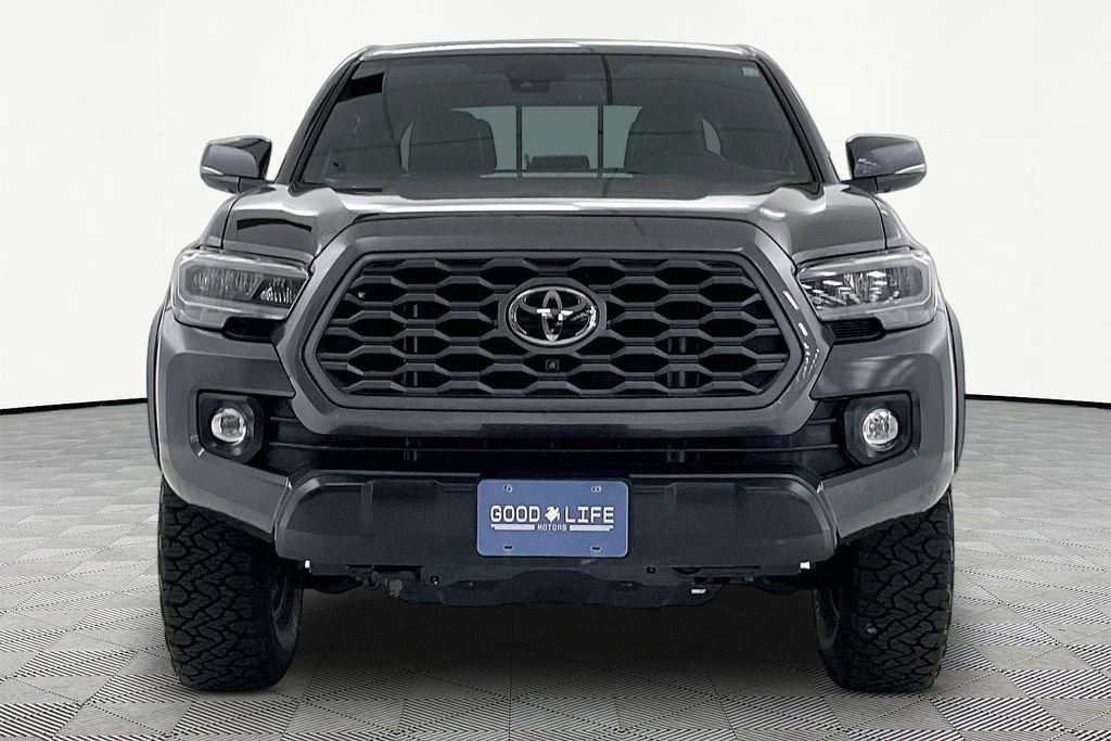 Used 2022 Toyota Tacoma TRD Off-Road w/ TRD Premium Off Road Package AWD/4WD image 2