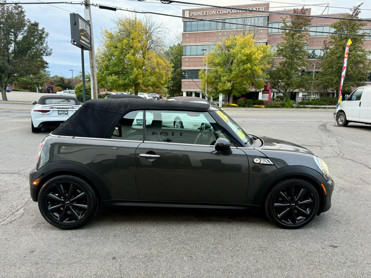 Used 2014 MINI Cooper S image 30