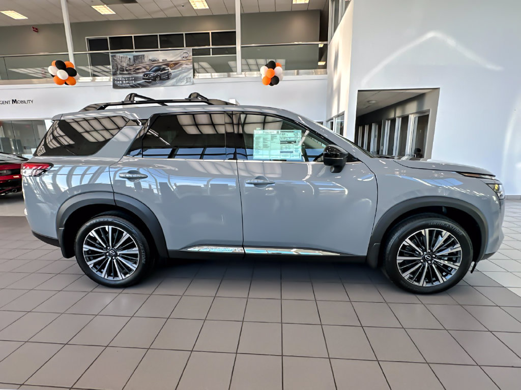 New 2026 Nissan Pathfinder Platinum AWD/4WD image 2