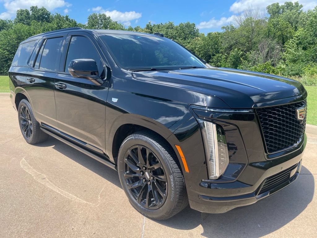 Used 2025 Cadillac Escalade Sport Platinum AWD/4WD image 3