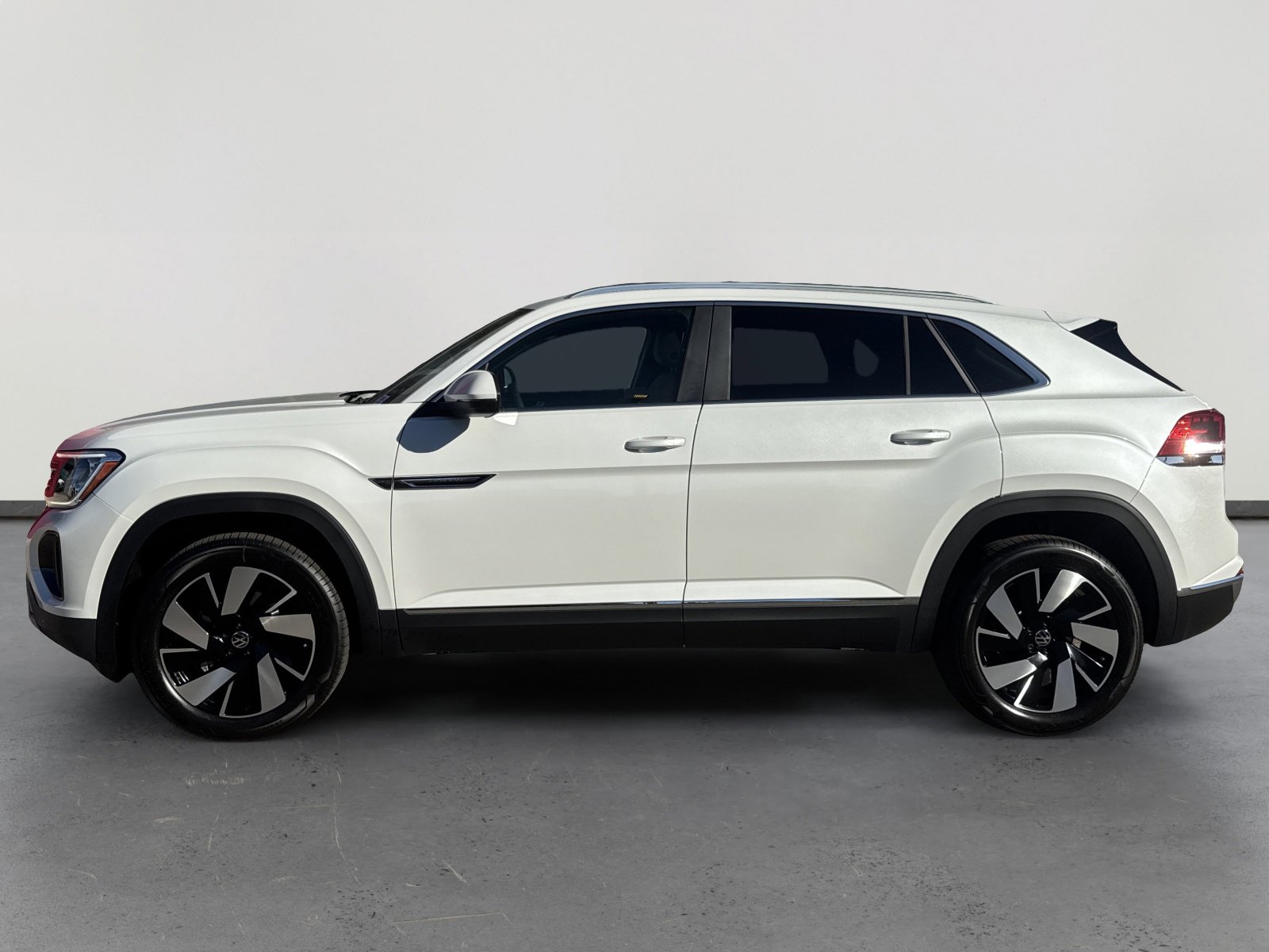 New 2026 Volkswagen Atlas Cross Sport SEL image 3