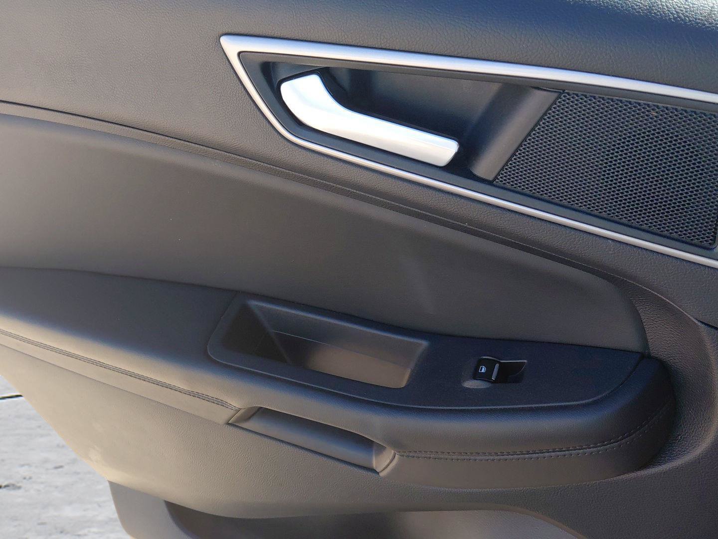Used 2024 Ford Edge SEL AWD/4WD image 39