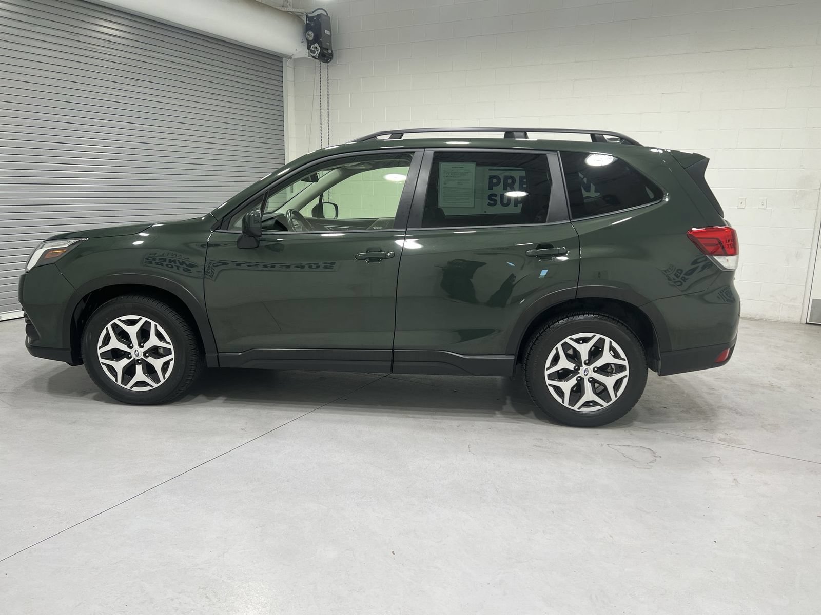 Used 2022 Subaru Forester Premium w/ Popular Package #3 AWD/4WD image 5