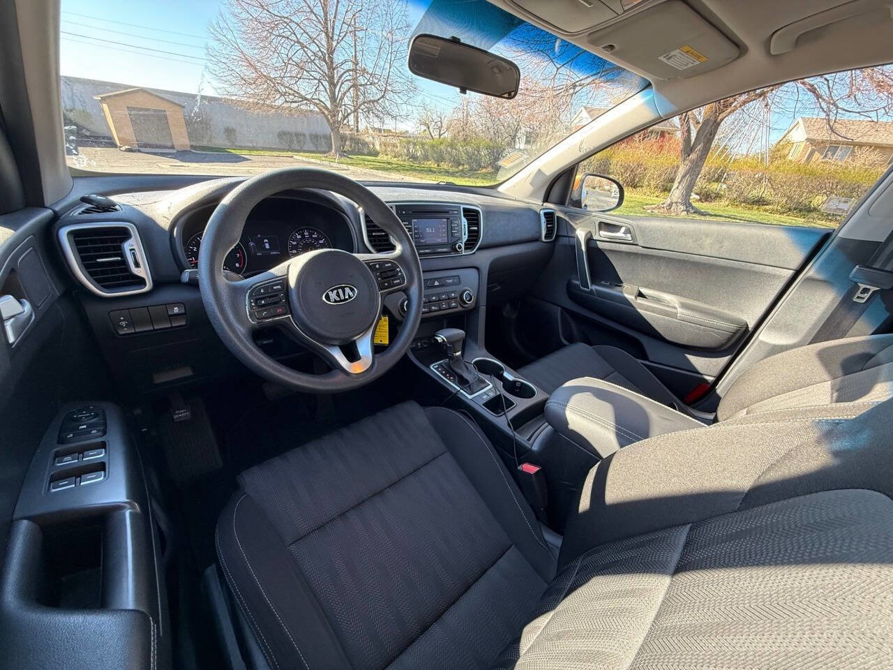 Used 2017 Kia Sportage LX image 9