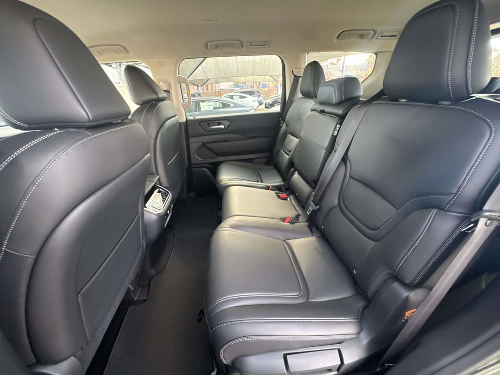 New 2026 Nissan Armada SV RWD image 10