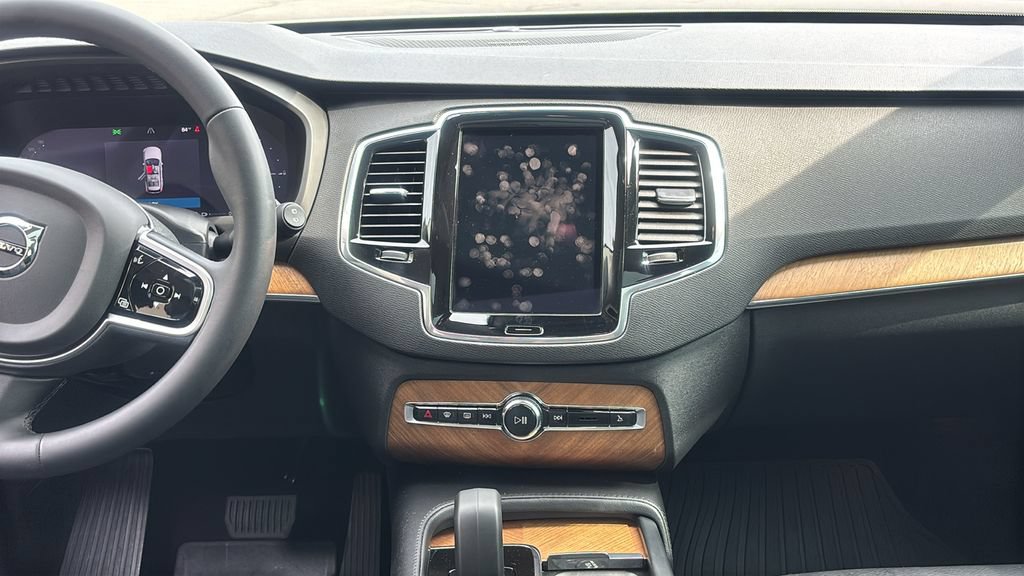 Used 2023 Volvo XC90 T8 Plus w/ Protection Package Premier AWD/4WD image 6