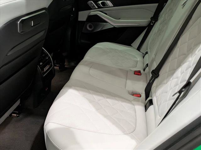 New 2026 BMW X5 M60i image 17