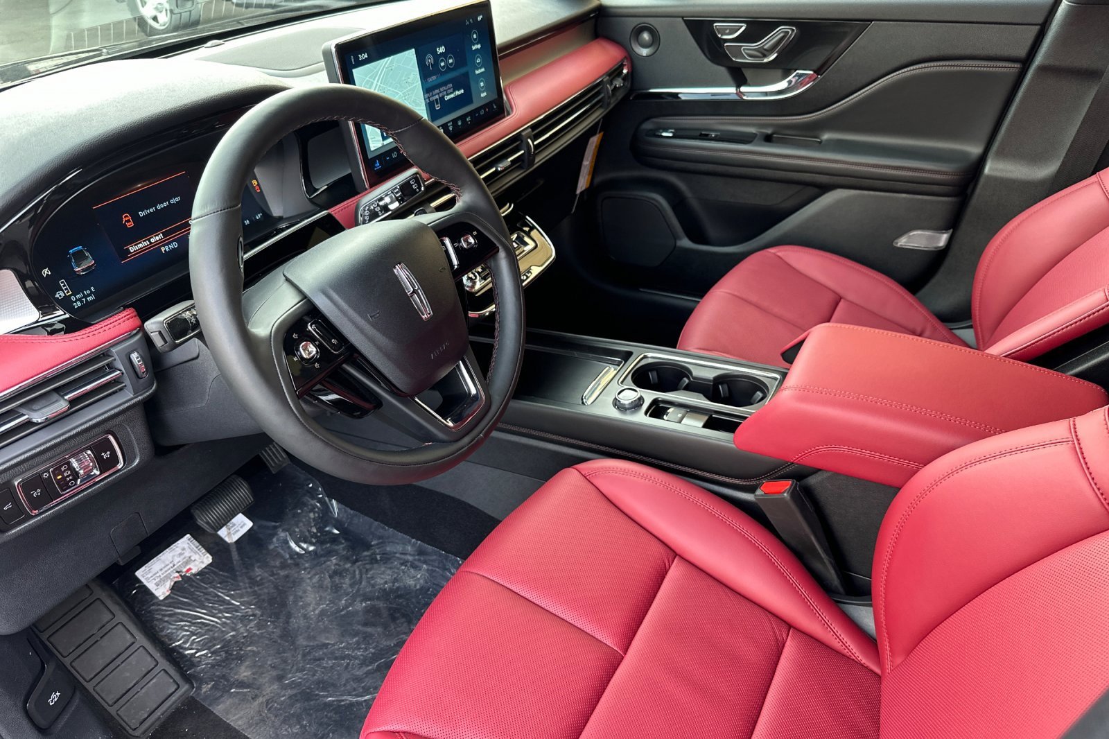 New 2025 Lincoln Corsair Reserve w/ Equipment Group 202A image 9