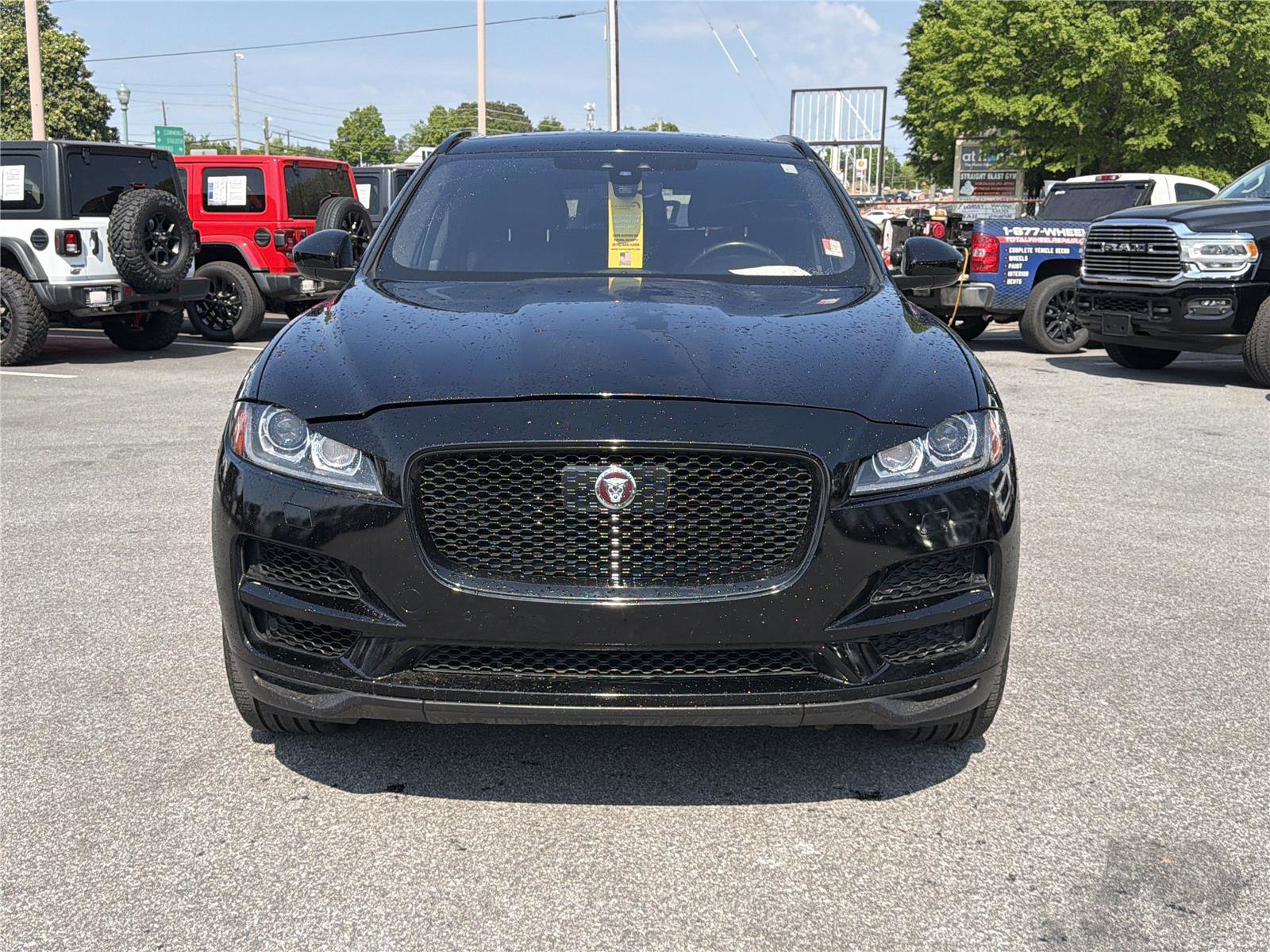 Used 2019 Jaguar F-PACE Premium AWD/4WD image 3