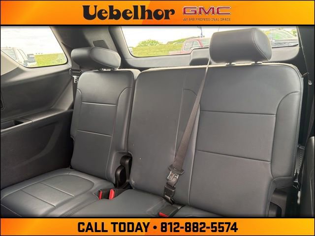 Used 2019 Chevrolet Traverse LT w/ LT Premium Package AWD/4WD image 21