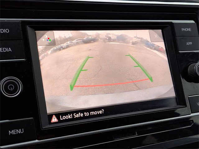 Used 2021 Volkswagen Tiguan S image 14