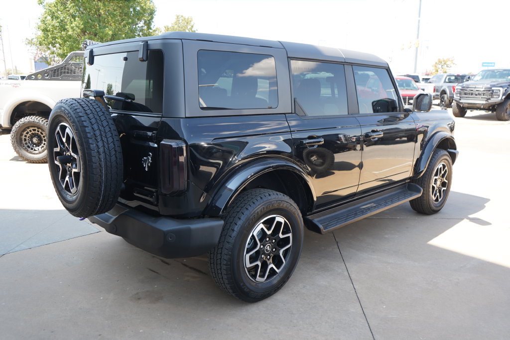 Certified 2025 Ford Bronco Outer Banks AWD/4WD image 11