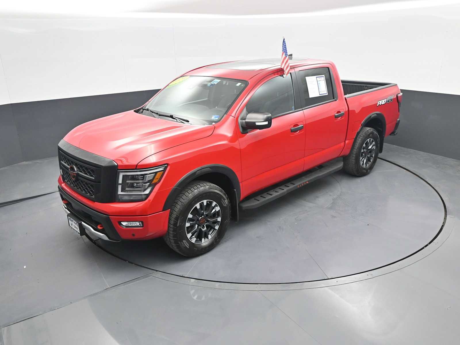 Used 2024 Nissan Titan PRO-4X w/ Pro-4x Convenience Package AWD/4WD image 29