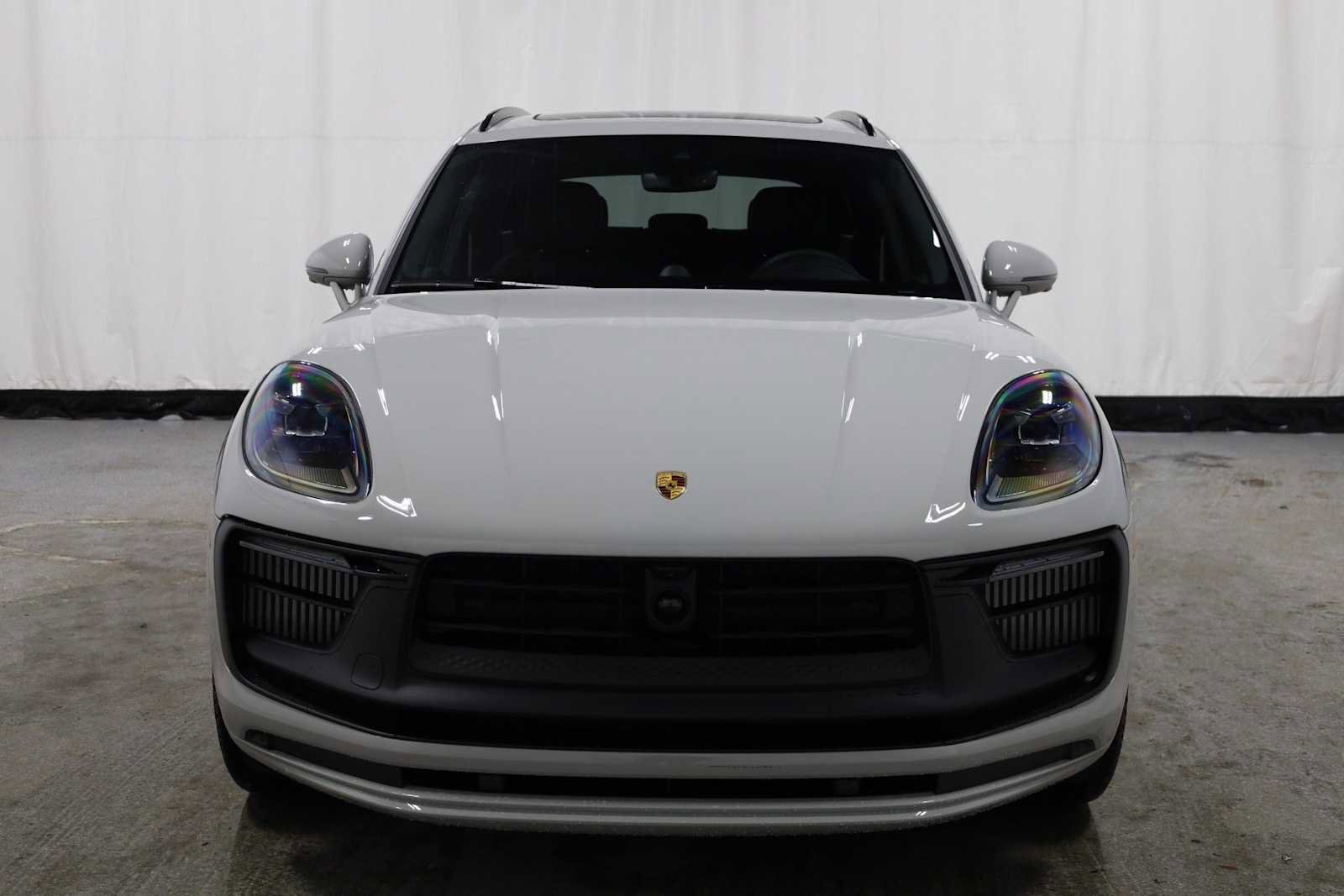 New 2026 Porsche Macan GTS image 14