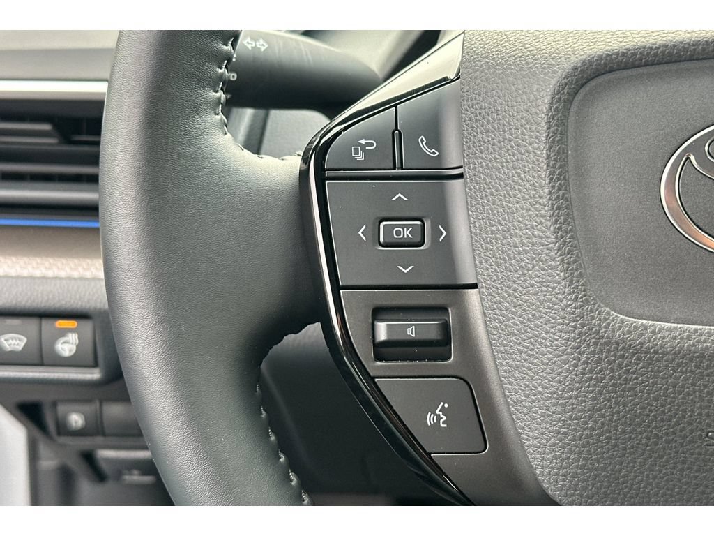 Used 2023 Toyota Prius XLE AWD/4WD image 26