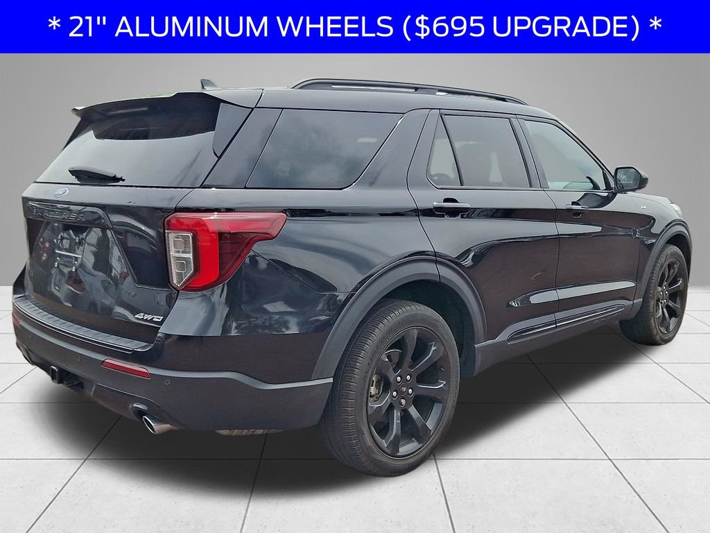 Used 2023 Ford Explorer ST-Line w/ Class IV Trailer Tow Package AWD/4WD image 4