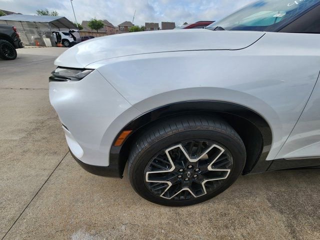 Used 2023 Chevrolet Blazer RS w/ Enhanced Convenience Package image 7