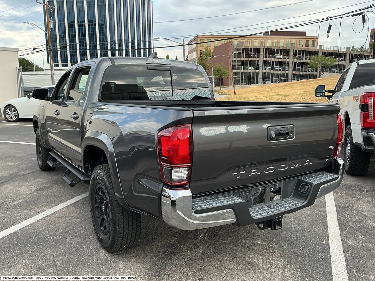 Used 2020 Toyota Tacoma SR5 RWD image 4