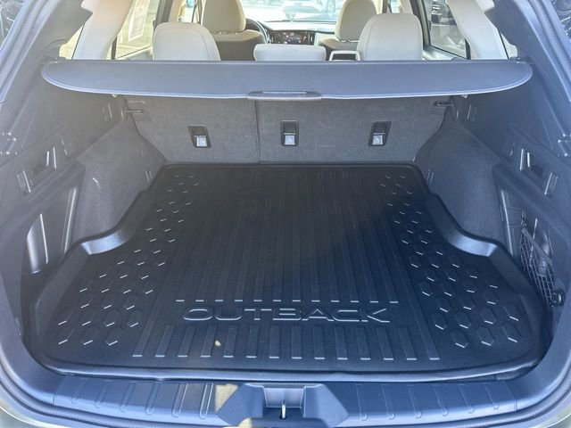 Used 2022 Subaru Outback Premium image 26