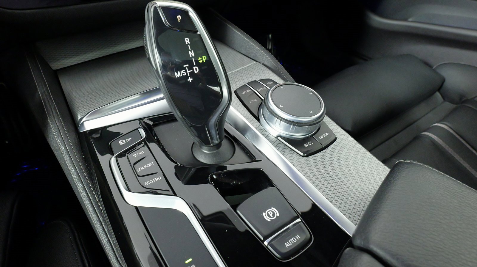 Used 2018 BMW 530i xDrive w/ M Sport Package image 65