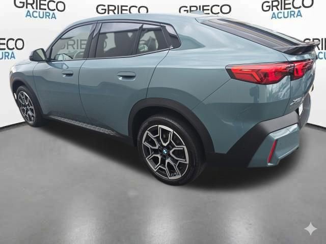 Used 2025 BMW X2 xDrive28i AWD/4WD image 5