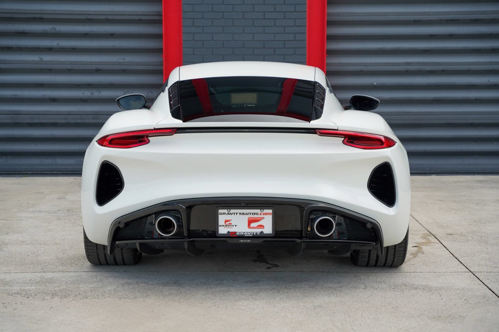 Used 2025 Lotus Emira RWD image 17