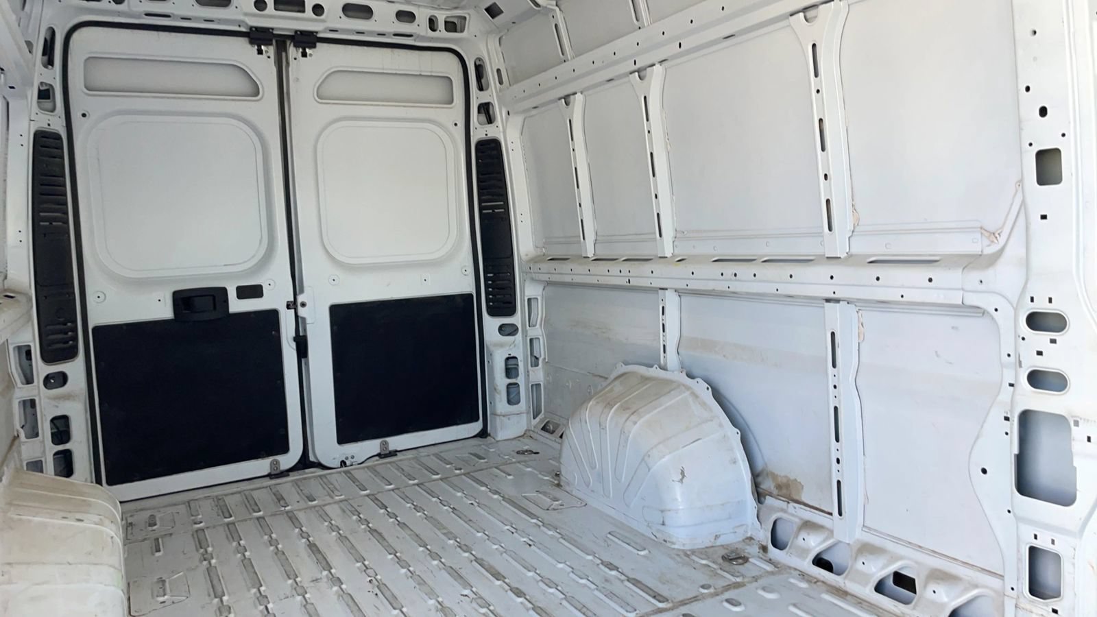 Used 2025 RAM ProMaster 3500 w/ Convenience Group FWD image 42